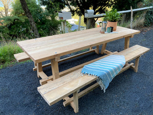 Hawthorn Harvest Table